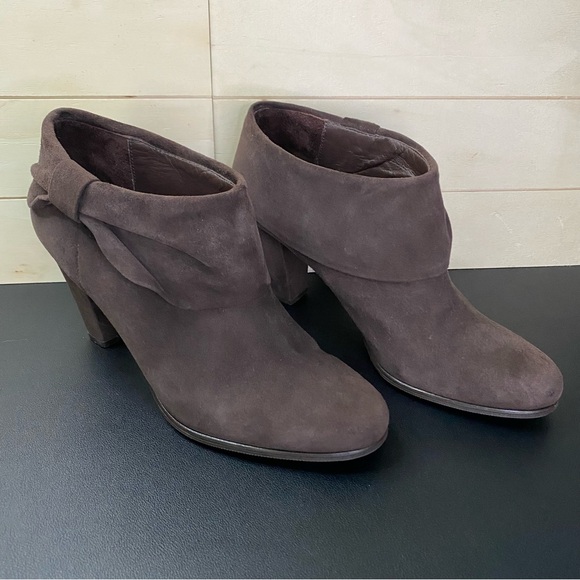 Kate Spade Bison Booties Women's Size 8 Shoes M Suede Leather Cuffed Boot - Picture 11 of 11